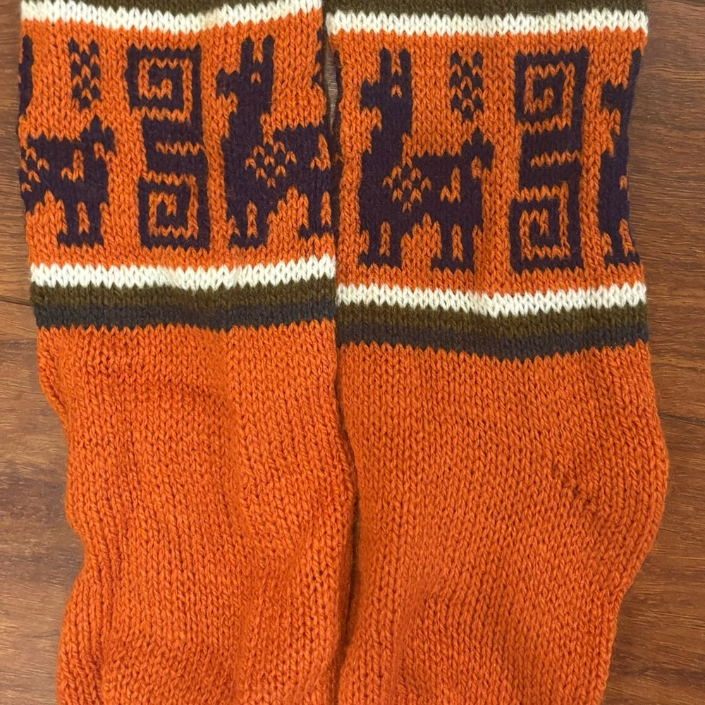 Knitted Bolivian Alpaca Wool Socks – Rust Orange with Navy Llama Motifs!
